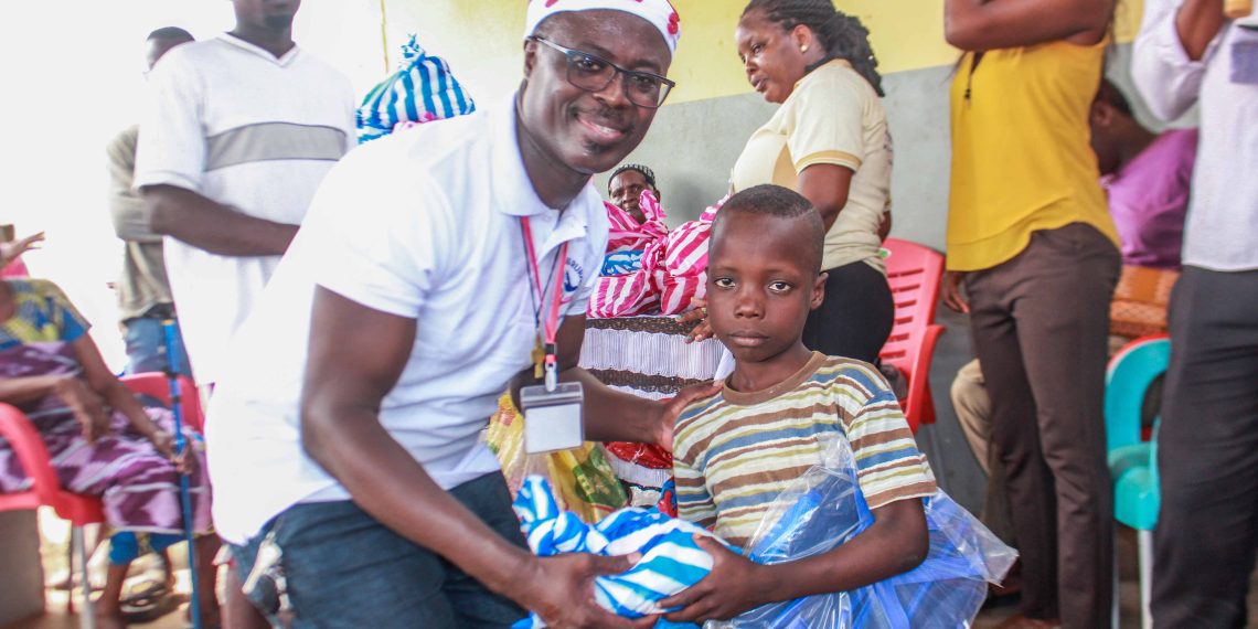 L&rsquo;association SECOURS RURAL apporte le sourire de Noël aux enfants en milieu rural